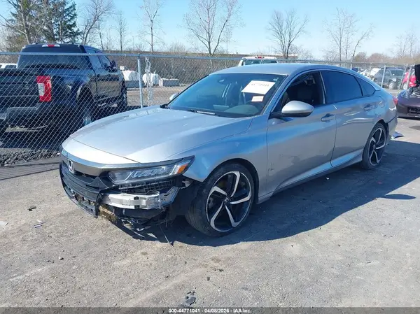 1HGCV1F31JA008806 2018 HONDA ACCORD - Image 2