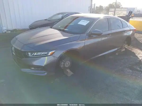 1HGCV1F31JA027274 2018 HONDA ACCORD - Image 2