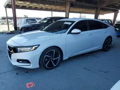1HGCV1F31JA051560 2018 HONDA ACCORD
