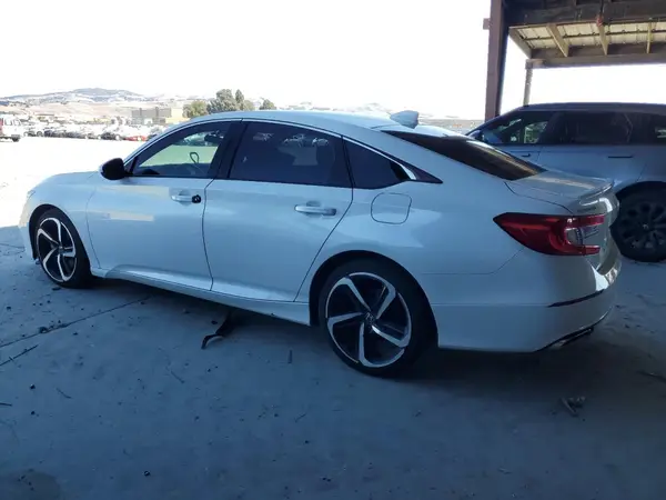 1HGCV1F31JA051560 2018 HONDA ACCORD - Image 2