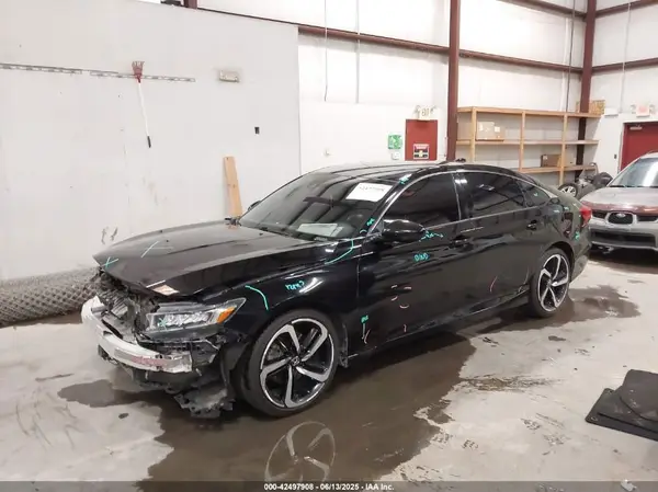 1HGCV1F31JA058069 2018 HONDA ACCORD - Image 2