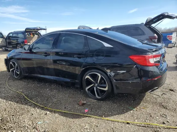 1HGCV1F31JA060713 2018 HONDA ACCORD - Image 2