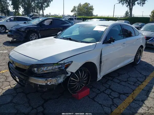 1HGCV1F31JA066995 2018 HONDA ACCORD - Image 2