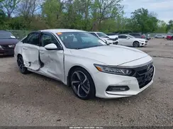 1HGCV1F31JA069931 2018 HONDA ACCORD