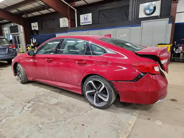 1HGCV1F31JA073686 2018 HONDA ACCORD - Image 2