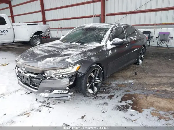 1HGCV1F31JA087538 2018 HONDA ACCORD - Image 2