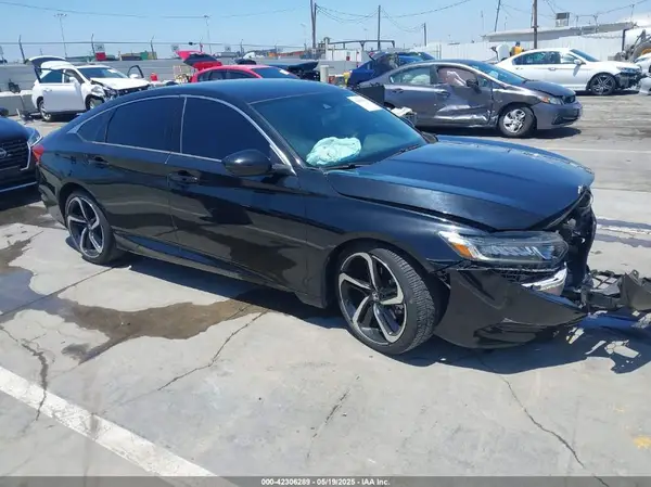 1HGCV1F31JA092187 2018 HONDA ACCORD - Image 1