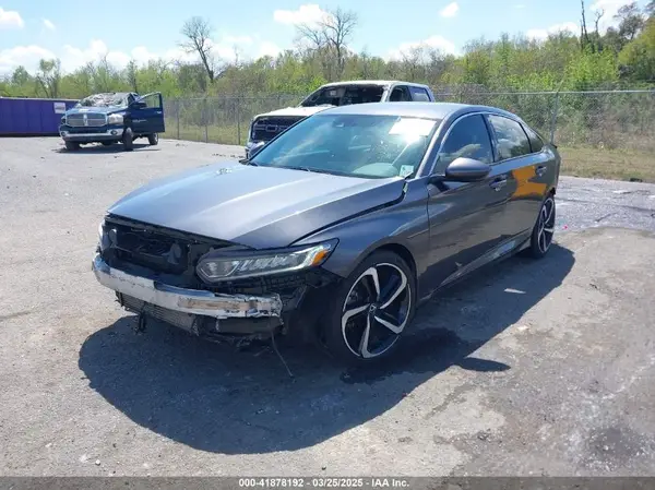 1HGCV1F31JA097034 2018 HONDA ACCORD - Image 2