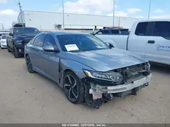 1HGCV1F31JA100952 2018 HONDA ACCORD