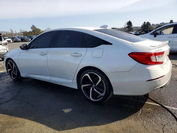 1HGCV1F31JA101132 2018 HONDA ACCORD - Image 2