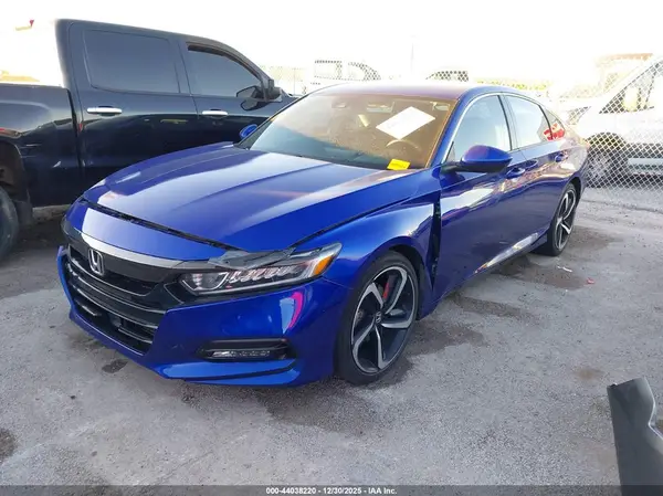 1HGCV1F31JA104323 2018 HONDA ACCORD - Image 2
