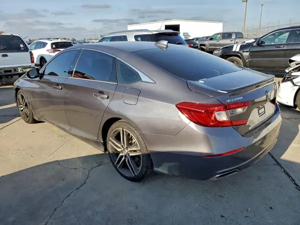 1HGCV1F31JA110798 2018 HONDA ACCORD - Image 2