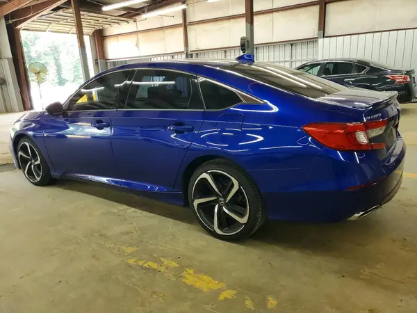 1HGCV1F31JA125737 2018 HONDA ACCORD - Image 2