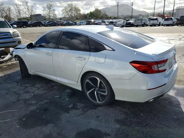 1HGCV1F31JA137189 2018 HONDA ACCORD - Image 2
