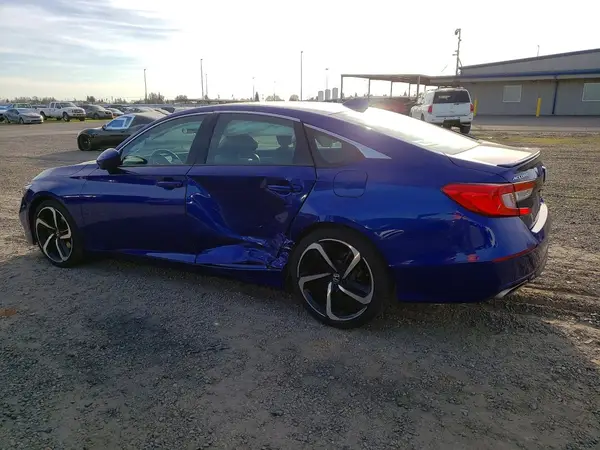 1HGCV1F31JA139928 2018 HONDA ACCORD - Image 2