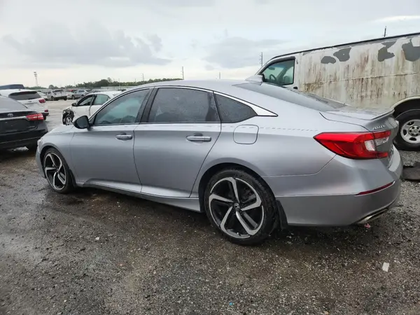 1HGCV1F31JA142876 2018 HONDA ACCORD - Image 2