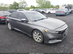 1HGCV1F31JA151772 2018 HONDA ACCORD