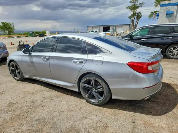 1HGCV1F31JA155594 2018 HONDA ACCORD - Image 2