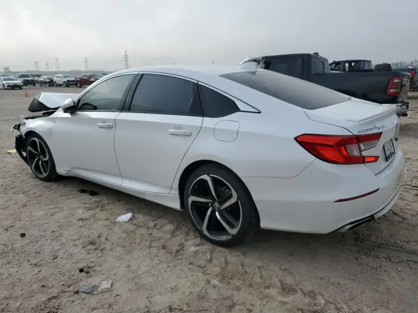 1HGCV1F31JA165431 2018 HONDA ACCORD - Image 2