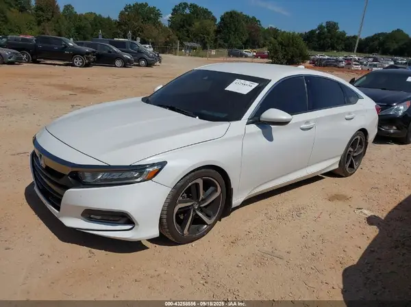 1HGCV1F31JA165574 2018 HONDA ACCORD - Image 2