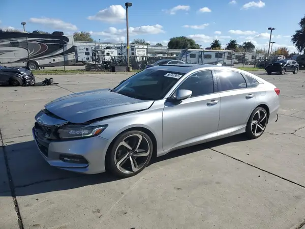 1HGCV1F31JA171794 2018 HONDA ACCORD - Image 1