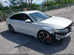 1HGCV1F31JA185730 2018 HONDA ACCORD