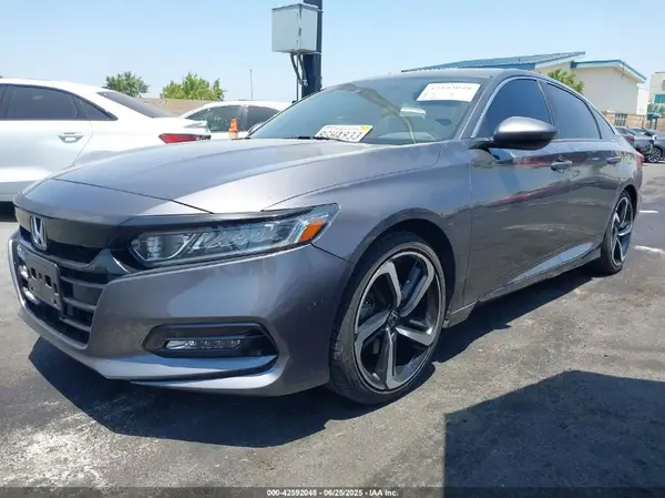 1HGCV1F31JA190765 2018 HONDA ACCORD - Image 2