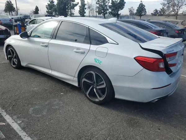 1HGCV1F31JA193116 2018 HONDA ACCORD - Image 2