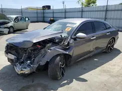 1HGCV1F31JA197585 2018 HONDA ACCORD