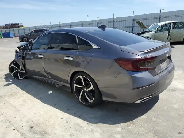 1HGCV1F31JA197585 2018 HONDA ACCORD - Image 2