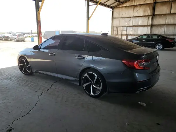 1HGCV1F31JA201683 2018 HONDA ACCORD - Image 2