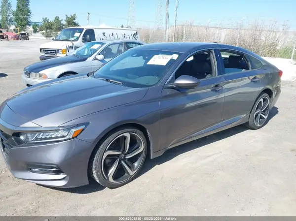 1HGCV1F31JA206219 2018 HONDA ACCORD - Image 2
