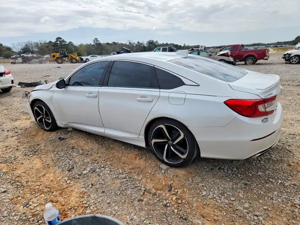 1HGCV1F31JA209086 2018 HONDA ACCORD - Image 2
