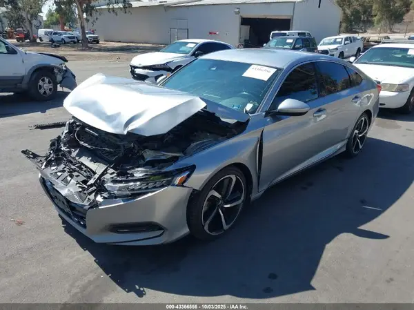 1HGCV1F31JA211906 2018 HONDA ACCORD - Image 2