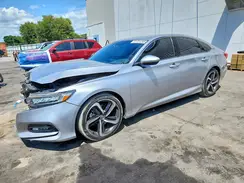 1HGCV1F31JA211937 2018 HONDA ACCORD