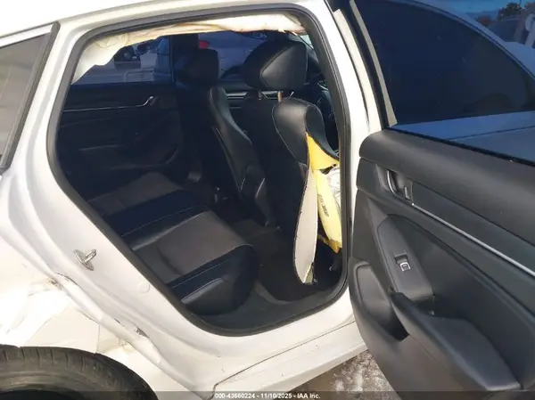 1HGCV1F31JA217348 2018 HONDA ACCORD - Image 8