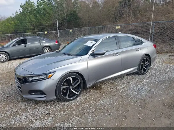 1HGCV1F31JA223571 2018 HONDA ACCORD - Image 2