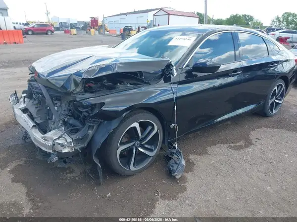 1HGCV1F31JA225708 2018 HONDA ACCORD - Image 2