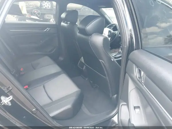 1HGCV1F31JA225708 2018 HONDA ACCORD - Image 8