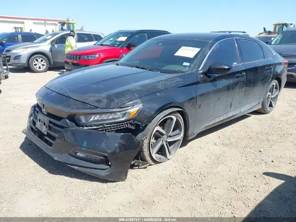 1HGCV1F31JA232528 2018 HONDA ACCORD - Image 2