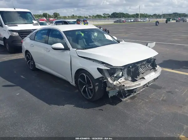 1HGCV1F31JA238992 2018 HONDA ACCORD - Image 1