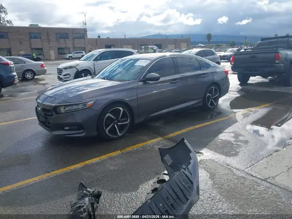 1HGCV1F31JA263651 2018 HONDA ACCORD - Image 2