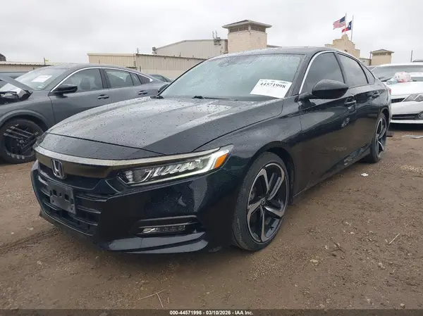 1HGCV1F31KA018110 2019 HONDA ACCORD - Image 2