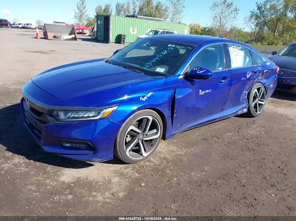1HGCV1F31KA028040 2019 HONDA ACCORD - Image 2