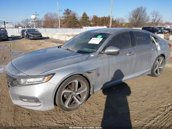 1HGCV1F31KA043296 2019 HONDA ACCORD - Image 2