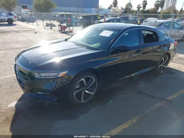1HGCV1F31KA117218 2019 HONDA ACCORD - Image 2