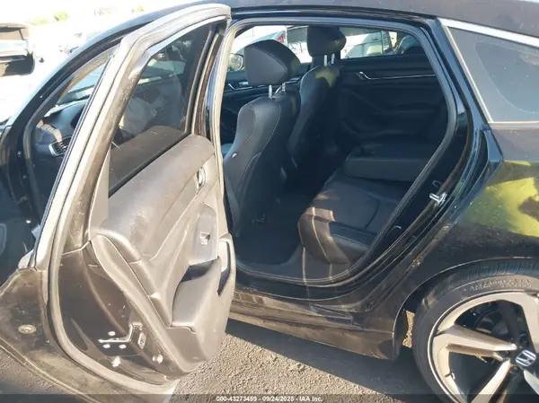 1HGCV1F31KA135475 2019 HONDA ACCORD - Image 8