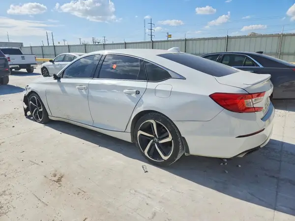 1HGCV1F31KA147755 2019 HONDA ACCORD - Image 2