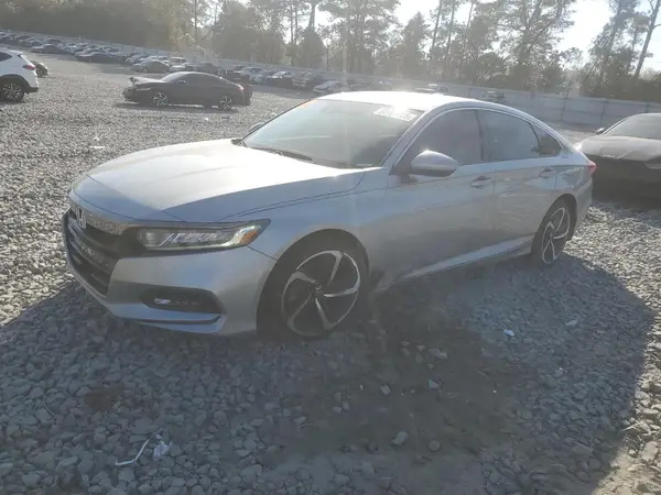 1HGCV1F32JA010807 2018 HONDA ACCORD - Image 1