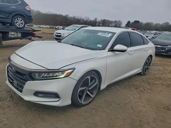 1HGCV1F32JA030541 2018 HONDA ACCORD - Image 1